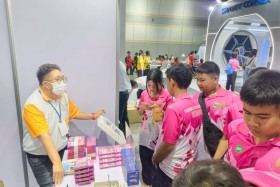 STKC ออกบูธจัดแสดงชิ้นงานชุด ตารางธาตุ ในรูปแบบ AR card สร้า ... Image 35